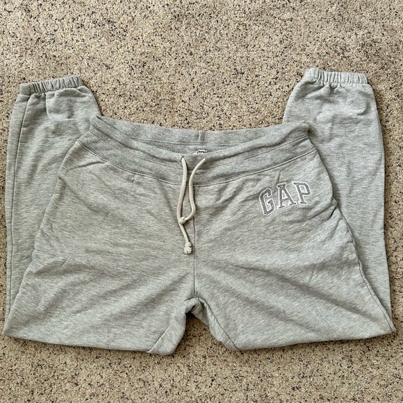 2 Gap Logo Fleece Joggers Bundle - Picture 3 of 9